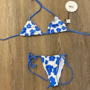 Princess polly blue and white string bikini size US 4